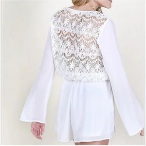 ✨NWT✨ Altar’d State White Romper with Lace Back
